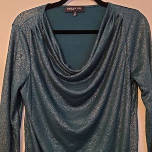 Green long sleeve t shirt